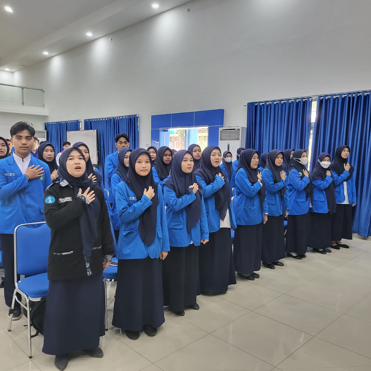 Momentum Penting: Pelantikan HMJ Gizi dan UKH IMMUN di Poltekkes Kemenkes Makassar